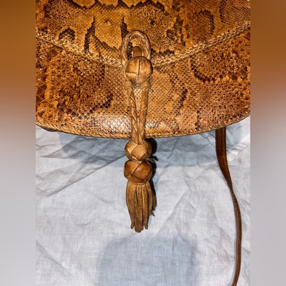 Women’s‎ VINTAGE Snake skin Leather Tan hippie boho crossbody/shoulder bag - Picture 3 of 16
